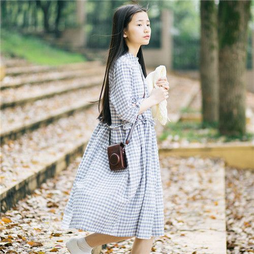 绑带袖子格子中裙